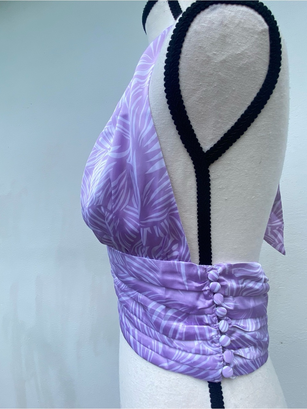 Lovers and Friends Purple & White Print Halter Top Size Small - Picture 5 of 7